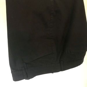 Croft & Borrow Black Capris